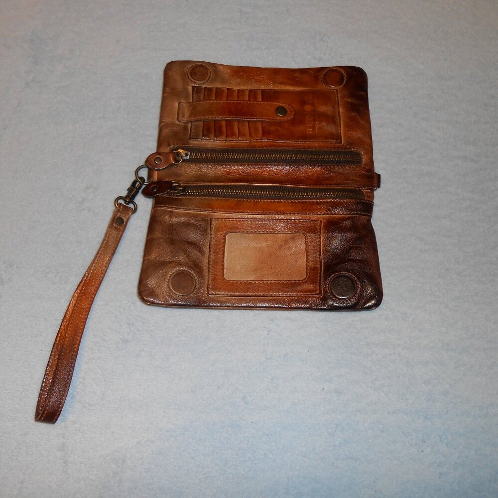 Bed Stu Cadence crossbody leather wristlet wallet - Picture 13 of 13